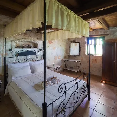 Revera Traditional Stone Villas, & *
