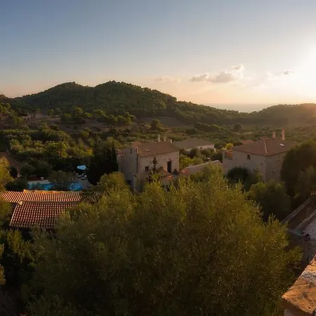 Revera Traditional Stone Villas, & *