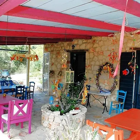 Revera Traditional Stone Villas, & *