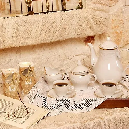 Revera Traditional Stone Villas, & * Keri