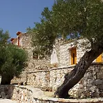 Revera Traditional Stone Villas, & *