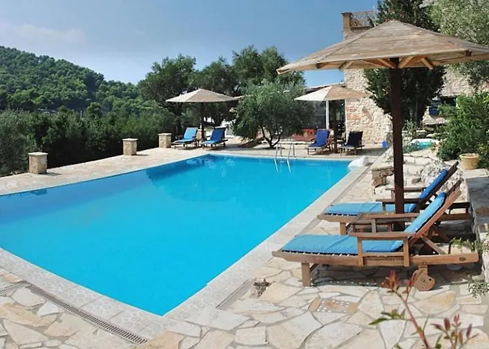 Villa Revera Traditional Stone Villas, & Keri